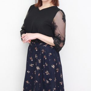 20代　美容部員